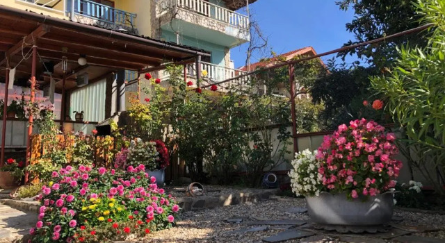 Guest House Paskal, Забронировать Гостевой дом Гостевые дома Балчик, рядом с Дворец румынской королевы Марии, Гостевой дом