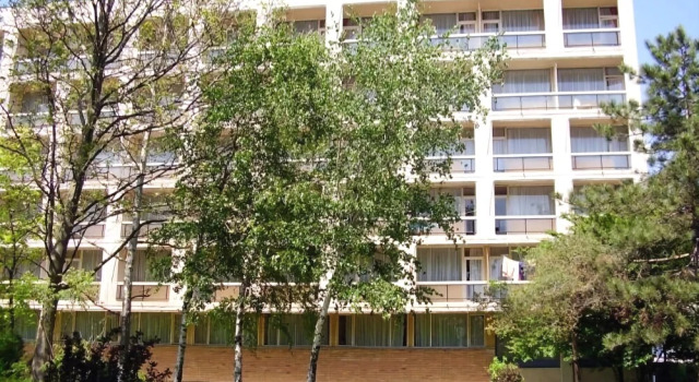 Agora