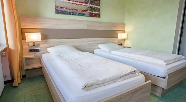Hotel Landgasthof Kramer, Varaa Hotelli Eichenzell 