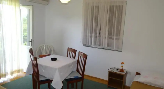 Apartmani Severin Mrsić, Prenota Appartamento Stari Grad 
