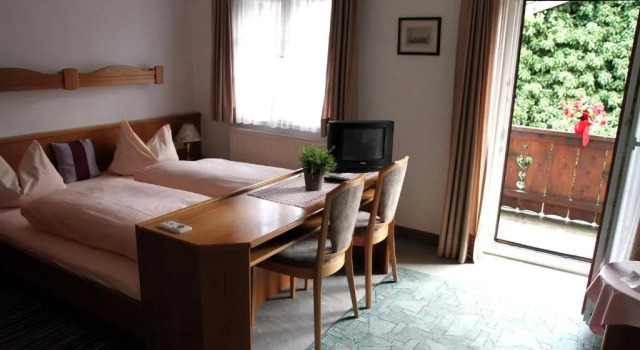 Zum Franziskaner, Varaa Hotelli Hotellit Baijeri pysäköinnillä, Pysäköinti