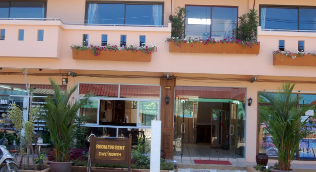 Holiday Guest House, Забронировать Отель Отели Южного Таиланда с парковкой, Парковка