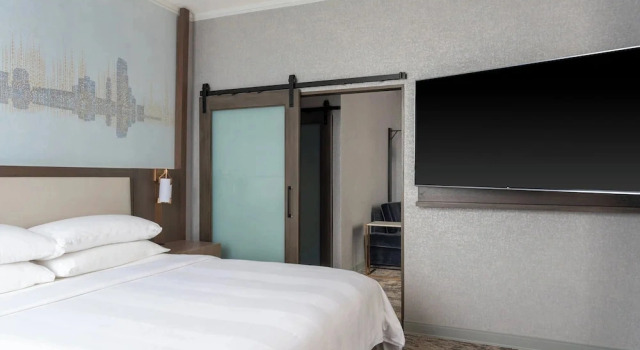 Одноместный люкс Courtyard by Marriott Chicago at Medical District-UIC