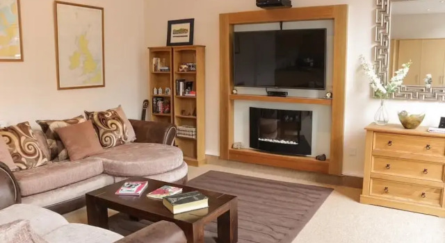 City Centre West End Apartment, Забронировать Апартаменты/квартира Апартаменты Эдинбурга, рядом с Scottish Widows Bank Plc, Апартаменты/квартира