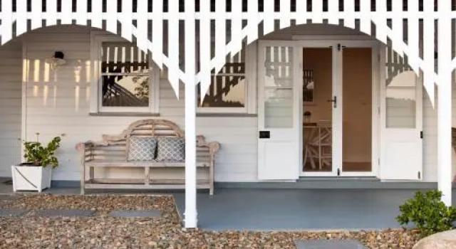 The Farmhouse Eumundi B&B, Buchen Sie Bed & Breakfast Eumundi Noosa Hinterland