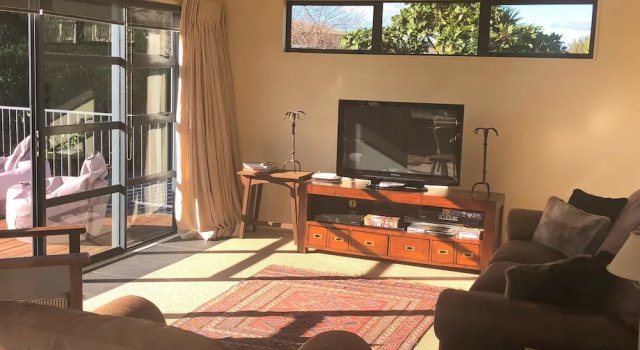 Taupo Holiday House, Boek Hotel Taupo 