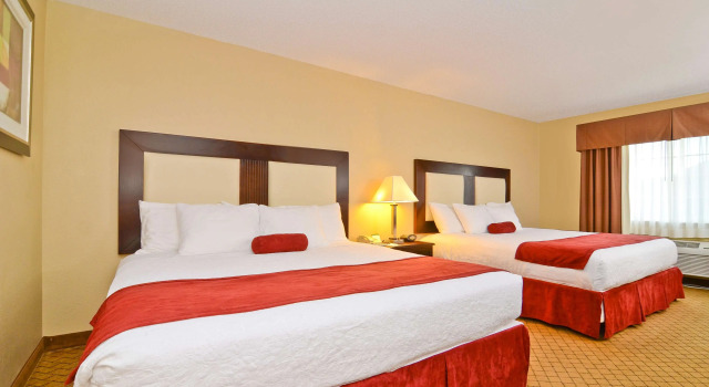 Четырёхместный номер Standard Best Western Macomb Inn