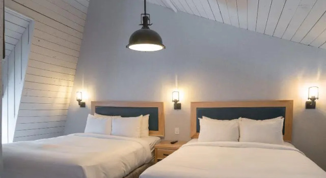 Suite 1 camera da letto Tunnel Mountain Resort
