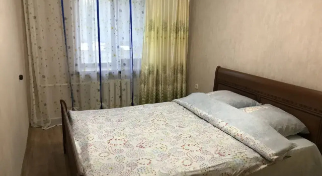 Apartment in the center in 80s style, Buchen Sie Ferienwohnung Wladiwostok 