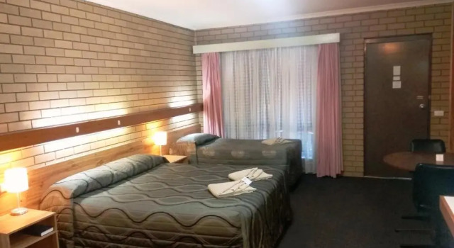 Люкс Holbrook Town Centre Motor Inn