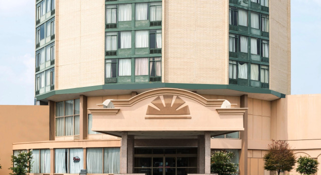 Holiday Inn Philadelphia Arpt-Stadium Area, Varaa Hotelli Philadelphia 