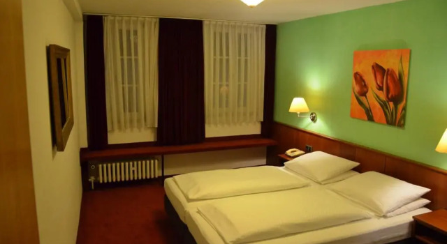 Номер Comfort Badischer Hof
