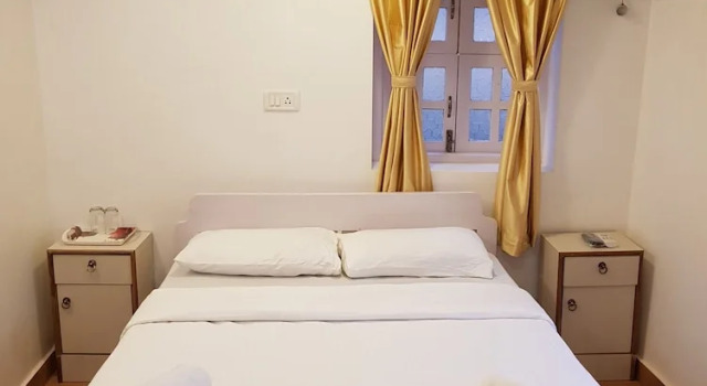 Двухместный номер Standard с балконом и с видом на сад Marquitos Guest House