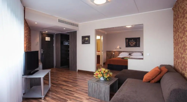 Люкс Hestia Hotel Strand