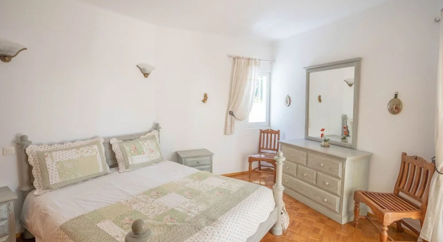 Silver Beautiful 4 Bedroom Vila Just Steps TO TH, Rezervovat Vila Chaty v Algarve, Chalupa
