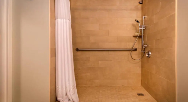 Двухместный номер Standard Waters Edge Resort & Spa