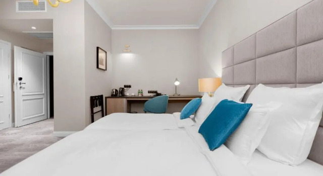 Полулюкс Grand Park Hotel