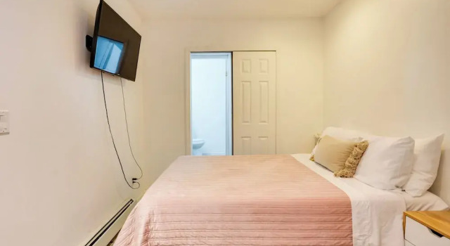 Апартаменты 1 Mi to Linden Ave! Cozy Studio Stay in Elmont