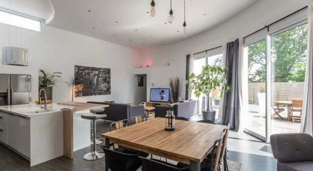 Chambres d'hôtes Les Côtes d'Armor, Varaa Hotelli Hotellit Côtes-d'Armor pysäköinnillä, Pysäköinti