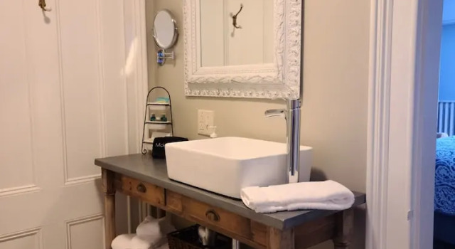 Двухместный номер Superior Benjamin F. Packard House Bed and Breakfast