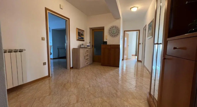 Коттедж Holiday Home Korenic