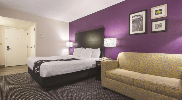 Двухместный номер Executive La Quinta by Wyndham Plantation at SW 6th St