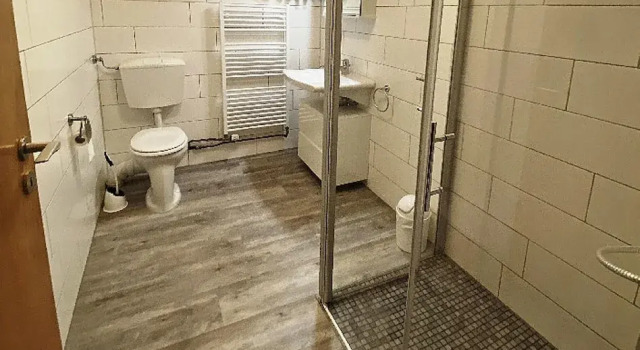 Апартаменты Einladende Ferienwohnung in Muellenborn Eifel