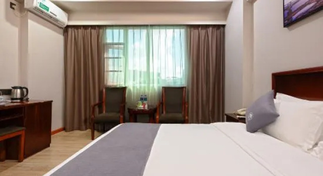 Люкс GreenTree Inn Zhuhai Changlong Airport