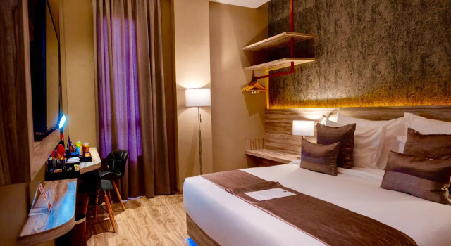 De Paris Hotel, Rezerwuj Hotel Medan Sumatra
