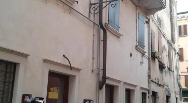 Peschiera Centro