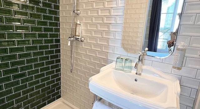 Двухместный номер Standard with shower Hôtel La Tour Intendance