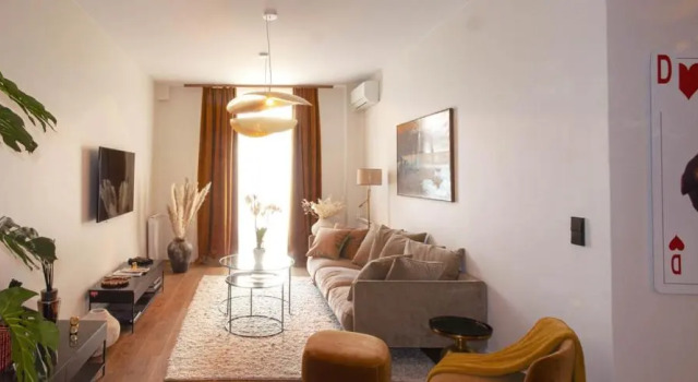 EXCEPTIONNEL! Luxueux appartement 150 m2 Terrasse 40m2 plein centre 6personnes, Prenota Appartamento Hotel a Alvernia con parcheggio, Parcheggio