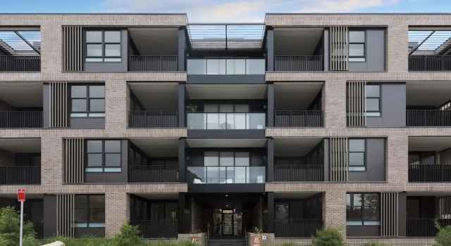 One Bedder With Pool Very Close to City