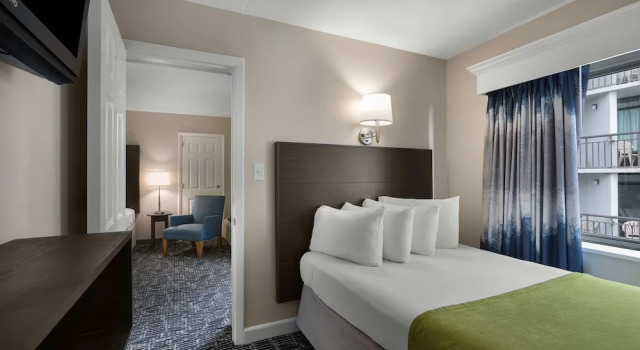 Номер Standard с балконом Dayton House Resort - BW Signature Collection