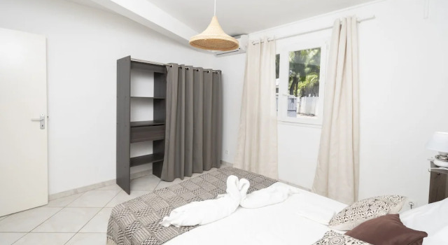 Votre Villa Perroquet sur la Plage de Boucan Canot, Book Villa Villaer i St. Denis, Villa