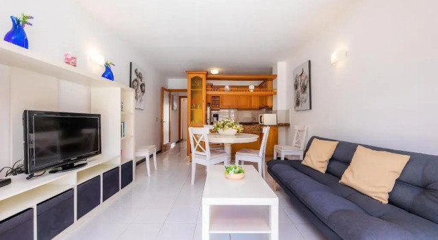 Casa Caty con piscina,a 5 minutos de la Playa, Rezerwuj Hotel Hotele w Majorka z parkingiem, Parking