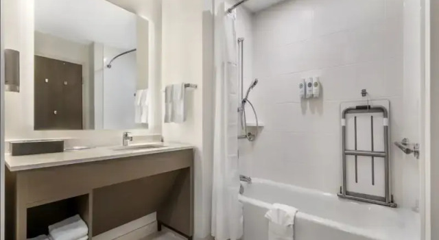 Четырёхместный люкс Comfort Inn & Suites Orlando Sanford Airport