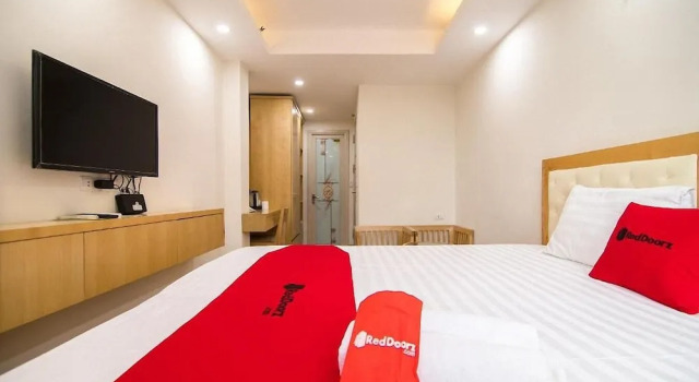 Galaxy Hanoi Hotel & Apartment - 12 ngõ 80 Trần Duy Hưng, Забронировать Апартаменты/квартира Отели Кау Гиай с парковкой, Парковка
