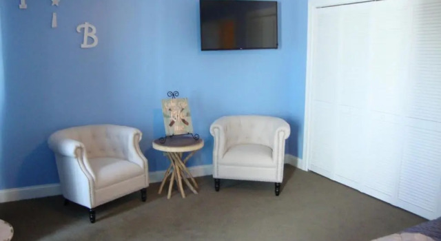 Put-in-Bay Waterfront Condo #209, Buchen Sie Hotel Hotels in Lake Erie Islands mit Parkplatz, Parkplätze