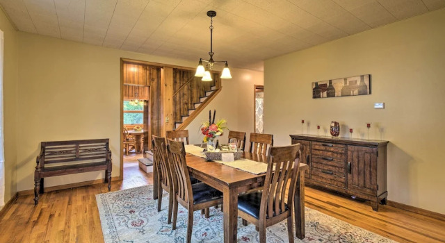 Коттедж Penn Yan Escape w/ Yard, 1 Mi to Keuka Lake!