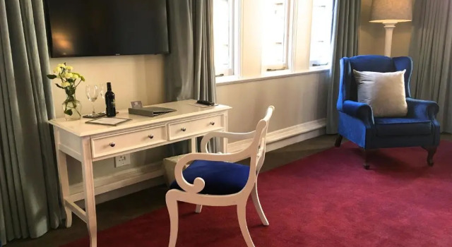 Rand Club Suites