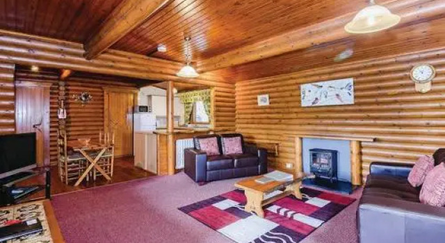 Penllwyn Lodges