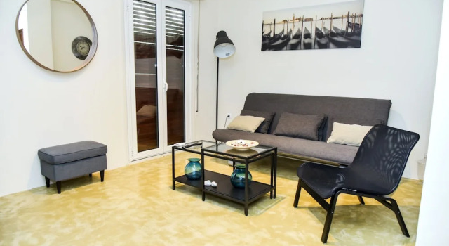 Апартаменты Central apartment at Echarxia 2 beds for 4 pers