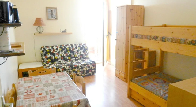 Studio in Allevard, With Wonderful Mountain View, Pool Access, Furnish