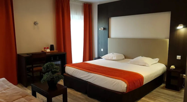 Четырёхместный номер Standard Hôtel Spa Les Alpes