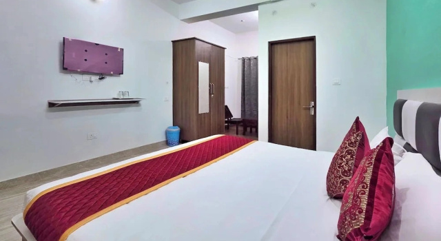 Номер Comfort Dhauladhar Inn