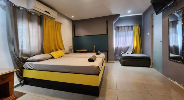 Amdar Hotel & Hostel