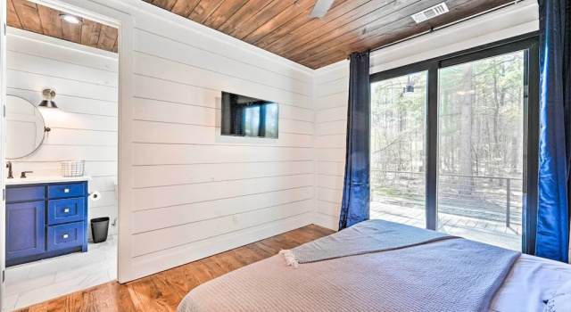 Коттедж Private Hot Tub, Outdoor Fireplace: Broken Bow Gem