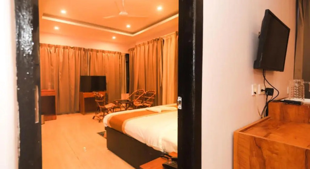 Люкс Hotel Buddhas Abode- Best Hotel in McleodGanj Main Market