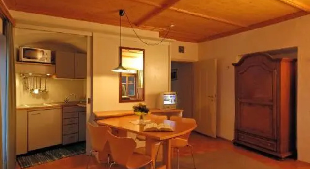 Residence Grünbacher, Забронировать Отель Отели Фальцес с бассейном, Бассейн